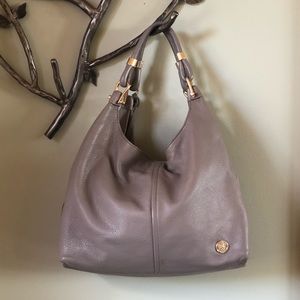 Vince Camuto genuine leather grey shoulder bag.